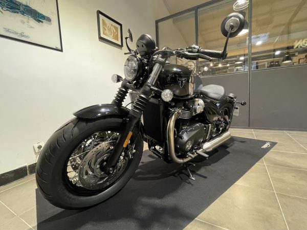 TRIUMPH BONNEVILLE BOBBER 1200 CHROME EDITION – Image 3