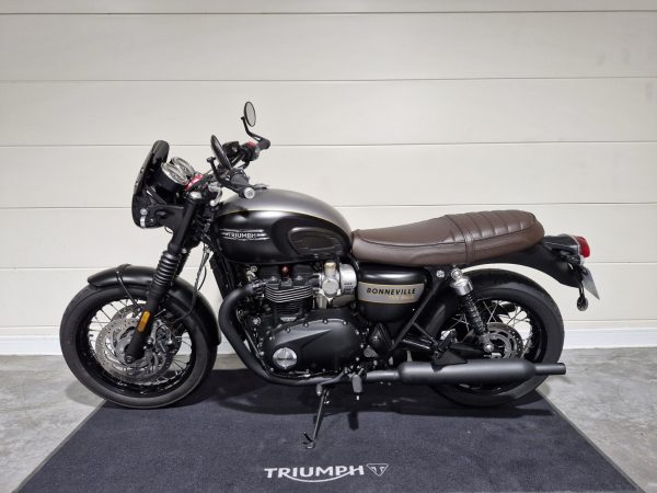 TRIUMPH BONNEVILLE T120 Black GOLD LINE Edition – Image 2