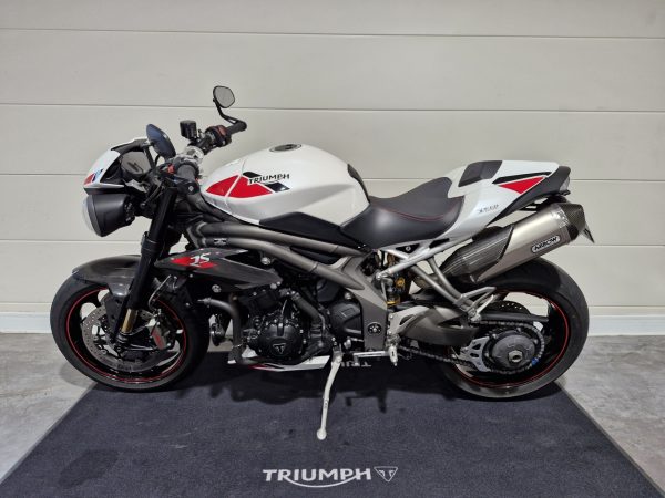 TRIUMPH SPEED TRIPLE 1050 RS – Image 2