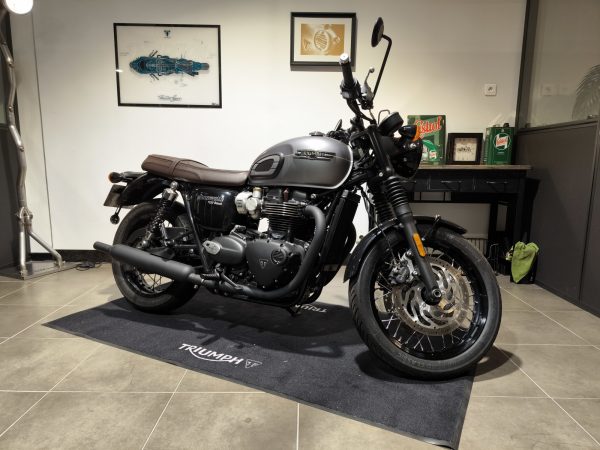 TRIUMPH Bonneville T120 Black