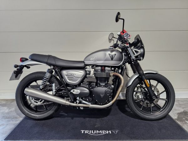 TRIUMPH STREET TWIN 900 EC1 Edition