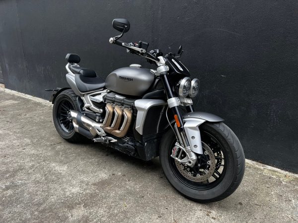 TRIUMPH ROCKET 3 R
