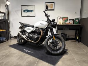 TRIUMPH SPEED TWIN 1200