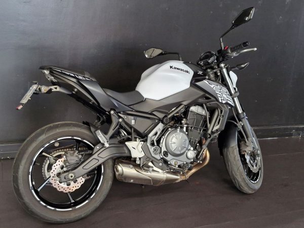 KAWASAKI Z650 ( COMPATIBLE A2 ) – Image 4