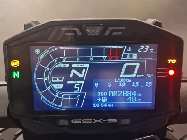 SUZUKI GSX-S 1000 – Image 5