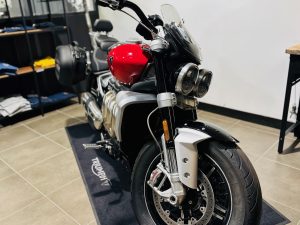 TRIUMPH ROCKET 3 GT