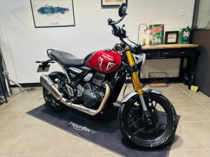 TRIUMPH SPEED 400
