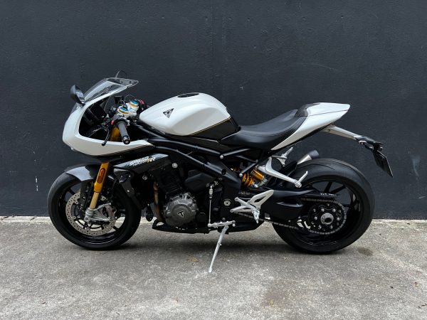 TRIUMPH SPEED TRIPLE 1200 RR – Image 3
