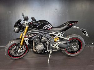 TRIUMPH SPEED TRIPLE 1200 RS