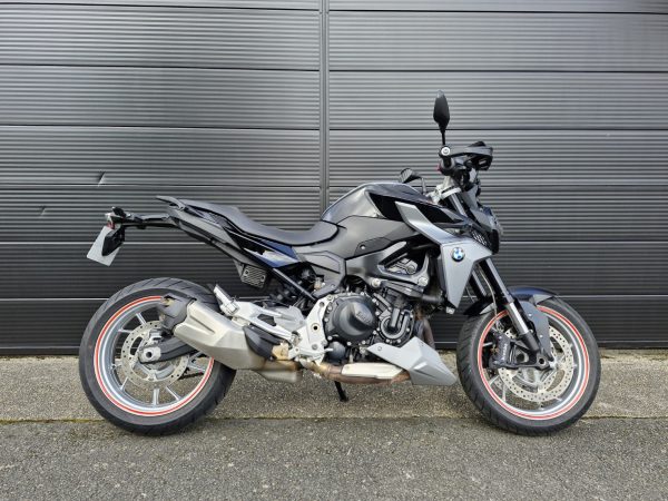 BMW F 900 R