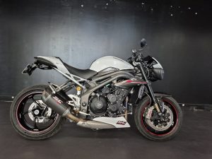 TRIUMPH SPEED TRIPLE 1050 RS