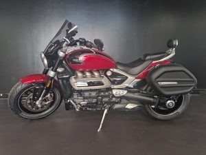 TRIUMPH ROCKET 3 GT