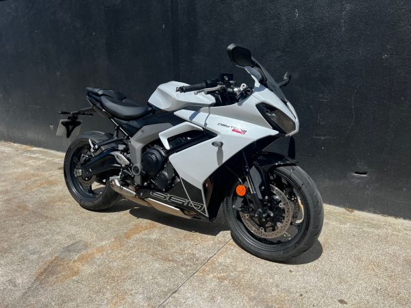 TRIUMPH DAYTONA 660 - Eligible A2
