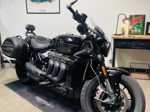 TRIUMPH ROCKET 3 R STORM