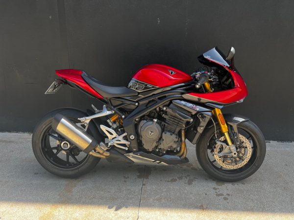 TRIUMPH SPEED TRIPLE 1200 RR – Image 2