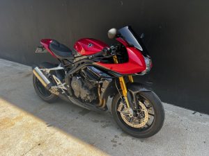 TRIUMPH SPEED TRIPLE 1200 RR