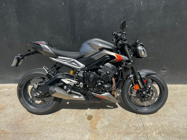 TRIUMPH STREET TRIPLE 765 RS – Image 2