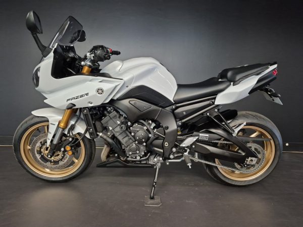 YAMAHA FZ8  ABS – Image 2