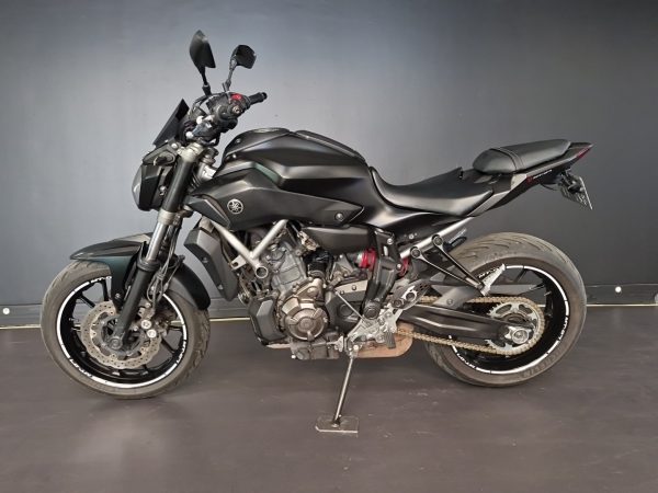 YAMAHA MT-07 A2 – Image 2