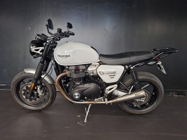 TRIUMPH SPEED TWIN 1200 – Image 2