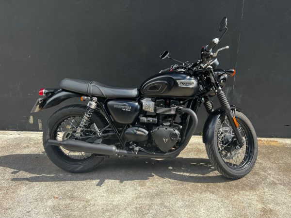 TRIUMPH Bonneville T100 - A2 – Image 2