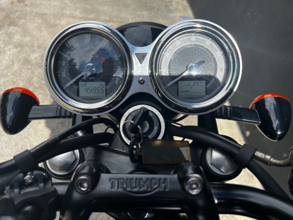 TRIUMPH Bonneville T100 - A2 – Image 5