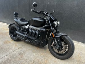 TRIUMPH ROCKET 3 R BLACK