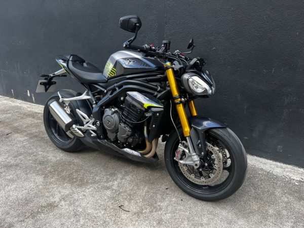 TRIUMPH SPEED TRIPLE 1200 RS - NOUVELLE GENERATION