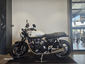 TRIUMPH SPEED TWIN 1200