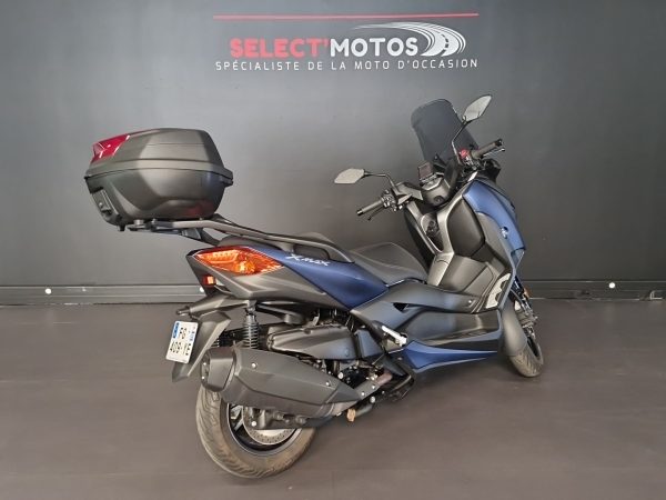 YAMAHA XMAX 400 – Image 4