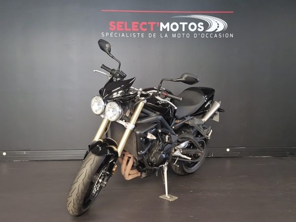 TRIUMPH STREET TRIPLE 675 – Image 3