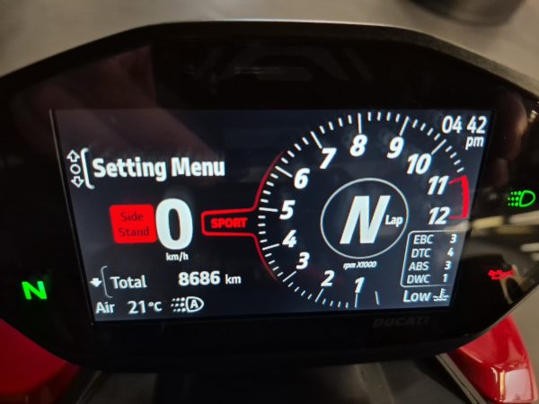 DUCATI STREETFIGHTER V2 – Image 5