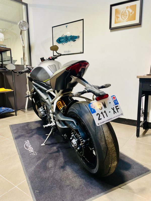 TRIUMPH SPEED TRIPLE 1200 RS – Image 3