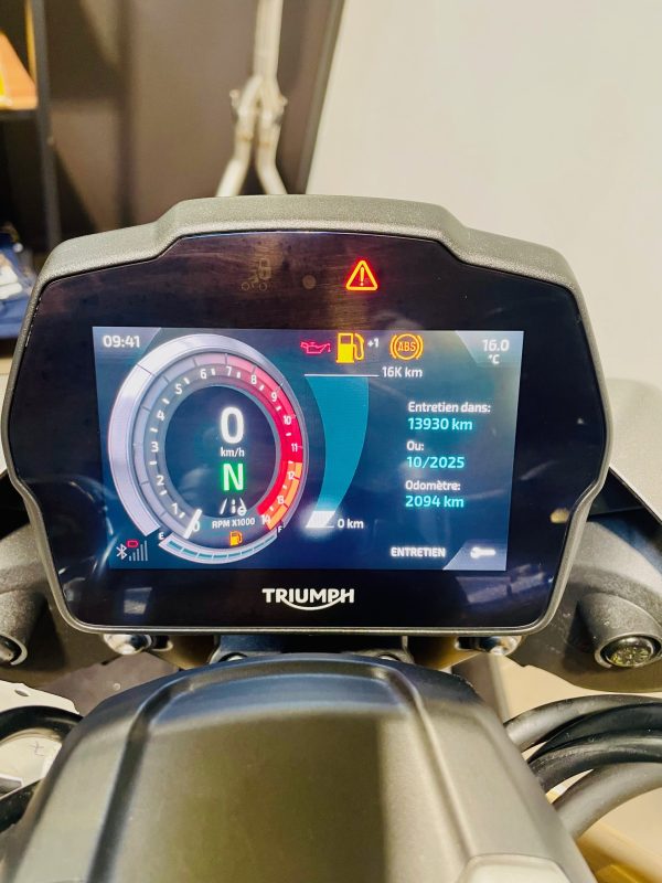 TRIUMPH SPEED TRIPLE 1200 RS – Image 5
