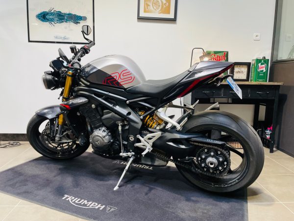 TRIUMPH SPEED TRIPLE 1200 RS – Image 4