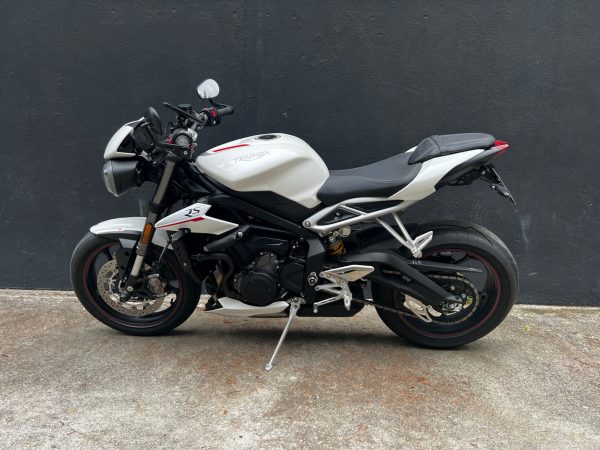 TRIUMPH STREET TRIPLE 765 RS – Image 3