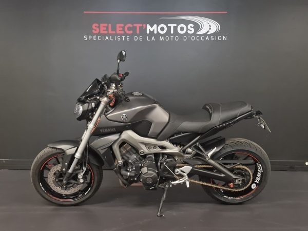 YAMAHA MT-09 – Image 2