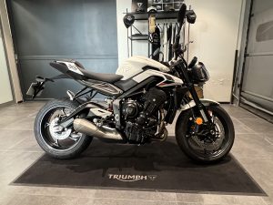 TRIUMPH STREET TRIPLE 765 R
