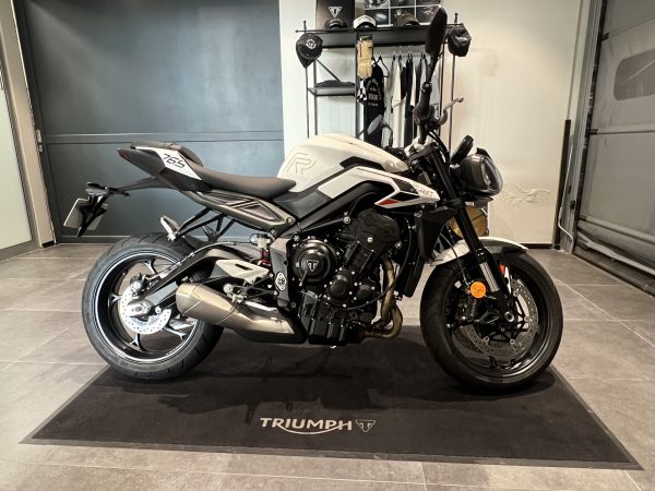 TRIUMPH STREET TRIPLE 765 R