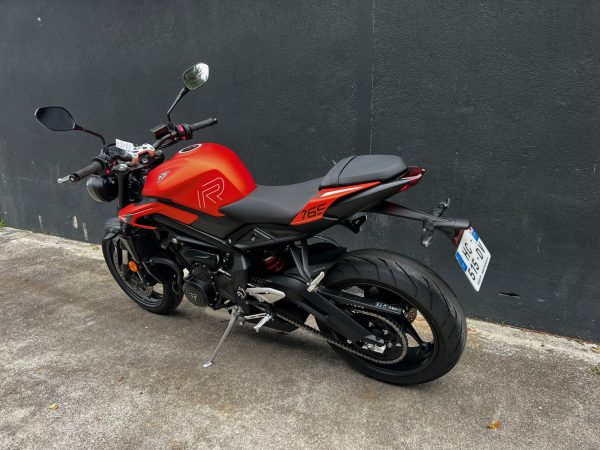 TRIUMPH STREET TRIPLE 765 R - ELIGIBLE A2 – Image 4