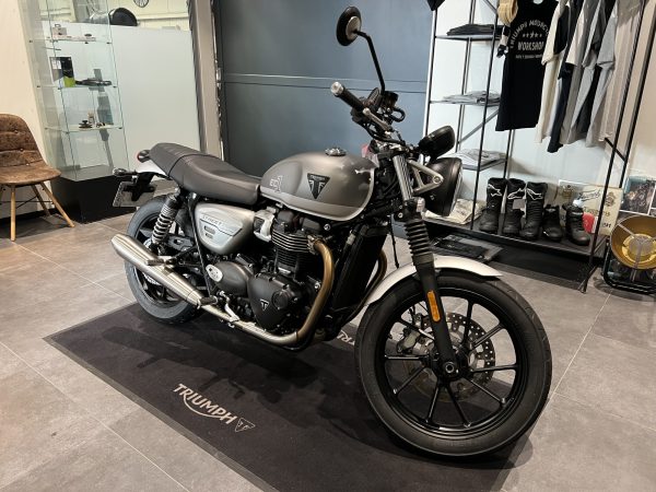 TRIUMPH STREET TWIN 900 EC1 Edition – Image 3