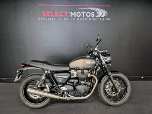 TRIUMPH STREET TWIN  900