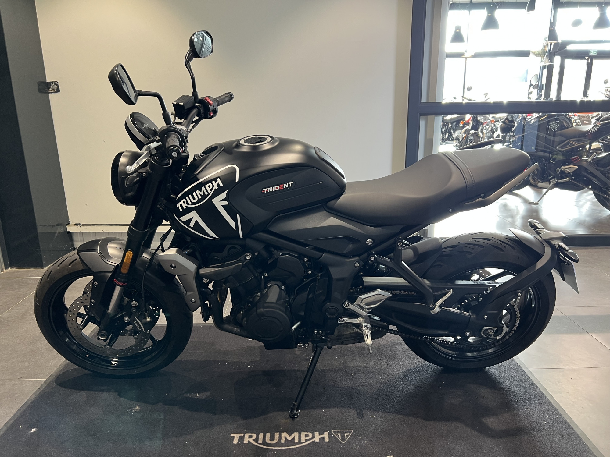 TRIUMPH TRIDENT 660 - A2 – Image 3