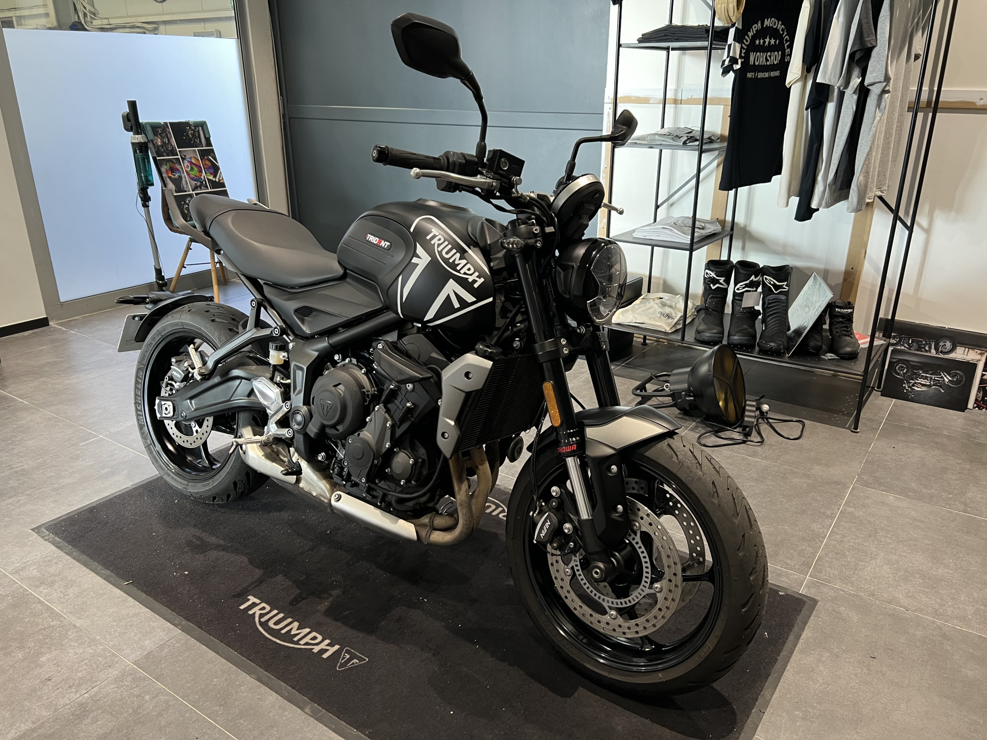 TRIUMPH TRIDENT 660 - A2 – Image 2