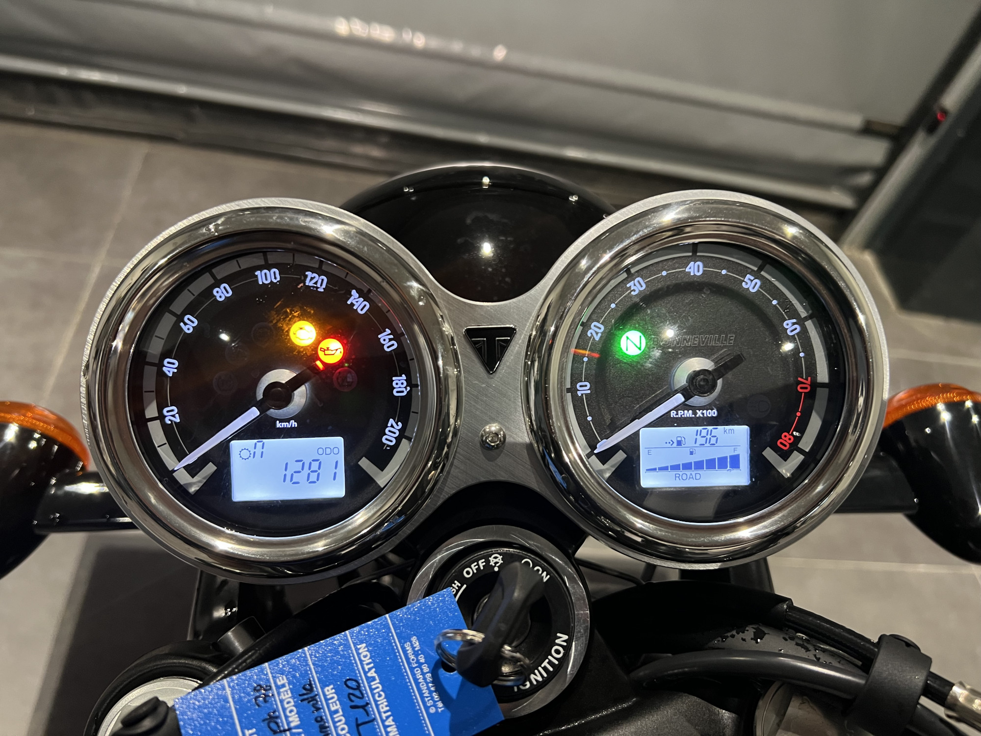 TRIUMPH Bonneville T120 Black – Image 5