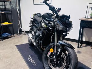 TRIUMPH STREET TRIPLE 765 RS