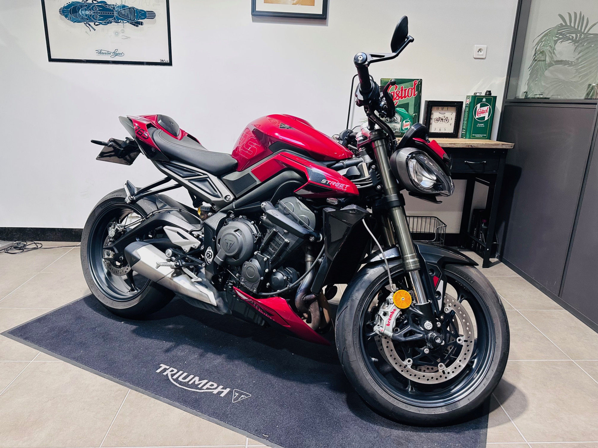 TRIUMPH STREET TRIPLE 765 RS