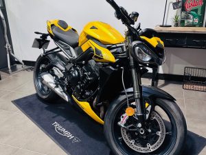 TRIUMPH STREET TRIPLE 765 RS