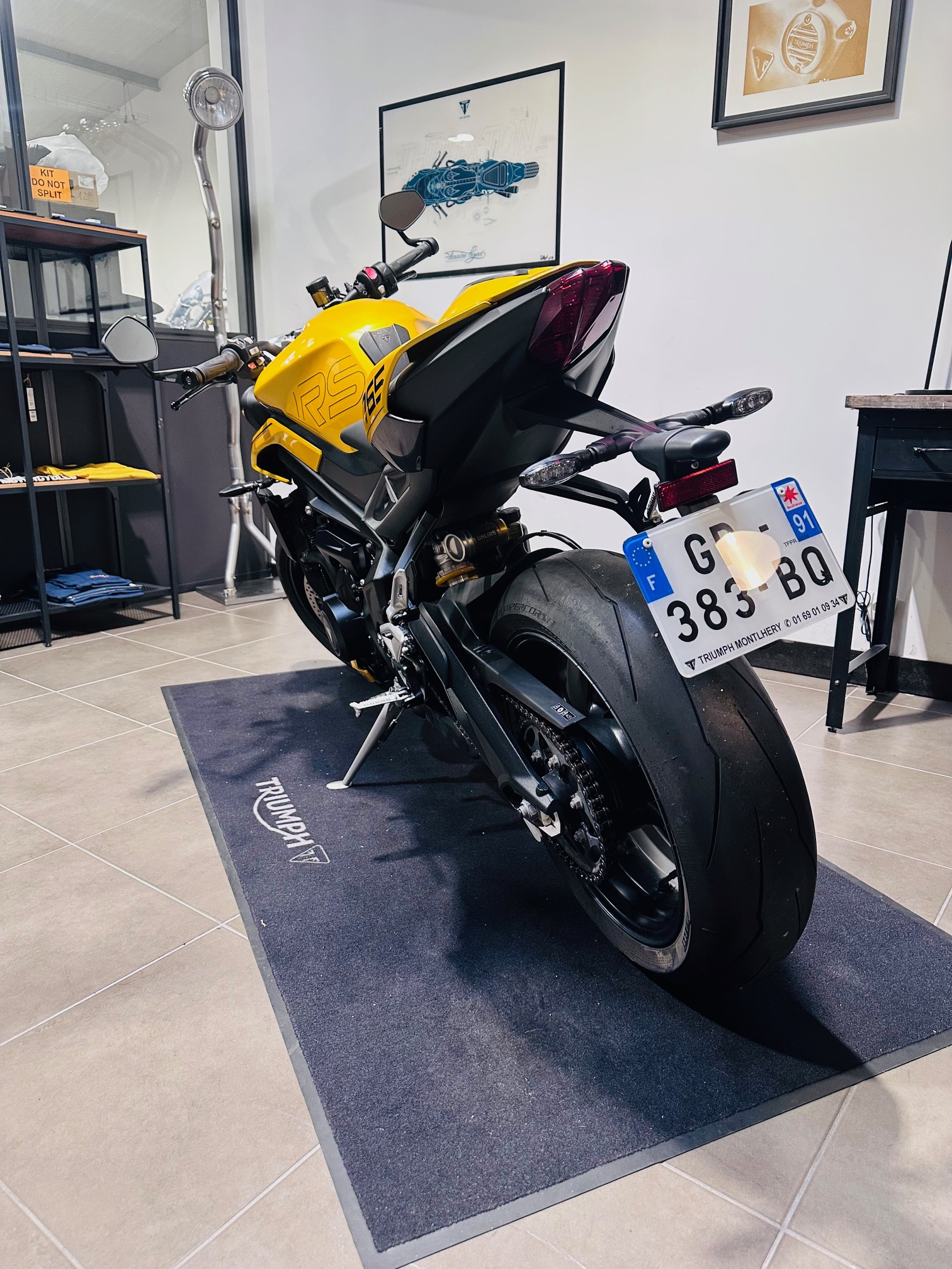 TRIUMPH STREET TRIPLE 765 RS – Image 4