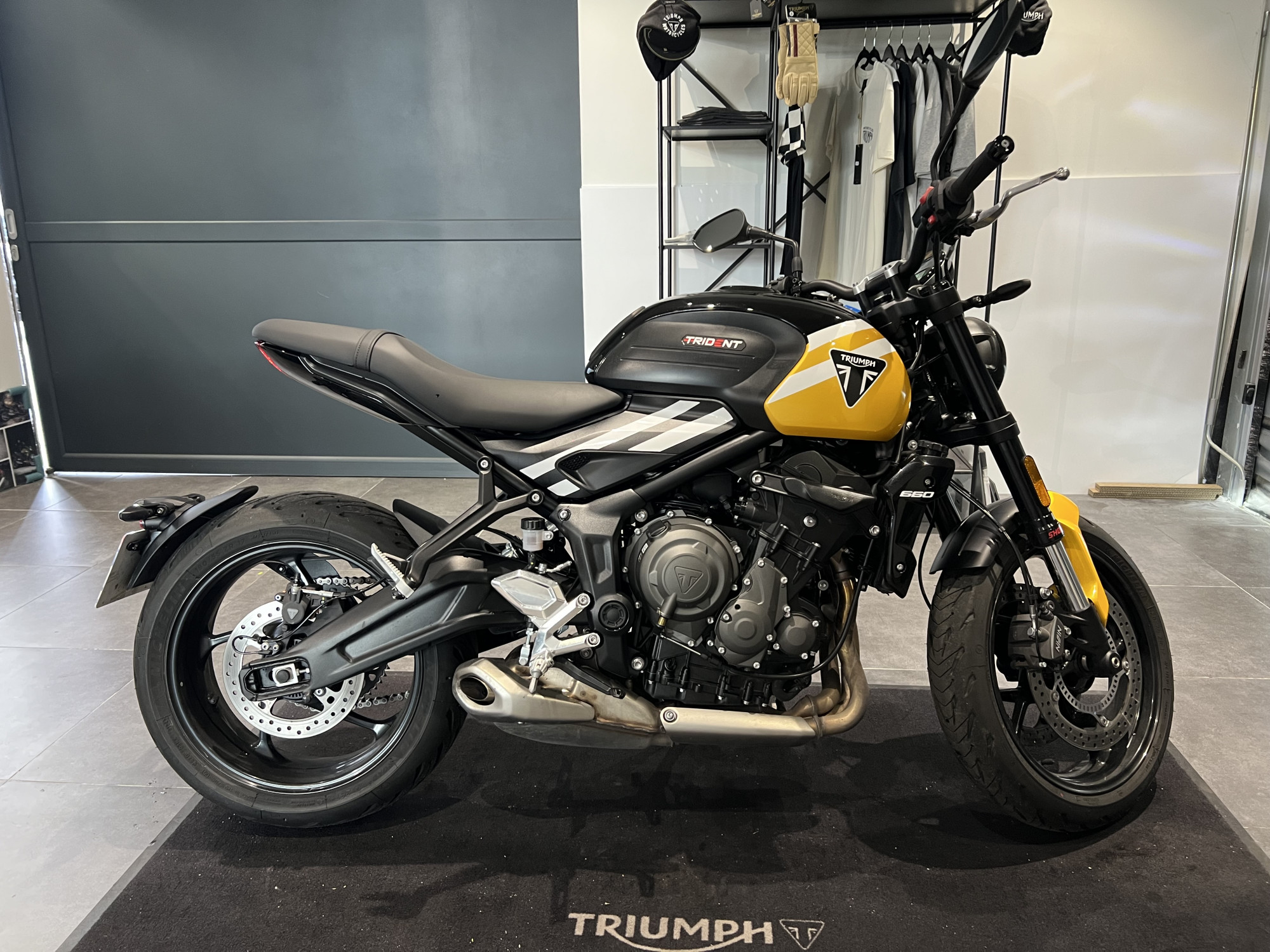 TRIUMPH TRIDENT 660 - A2 (DÉBRIDABLE A2)